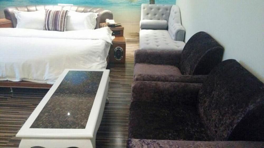 New Zhongxun Business Hotel Yueyang Екстер'єр фото