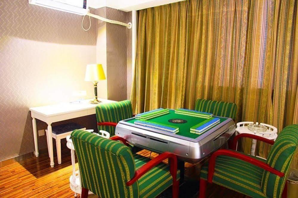 New Zhongxun Business Hotel Yueyang Екстер'єр фото